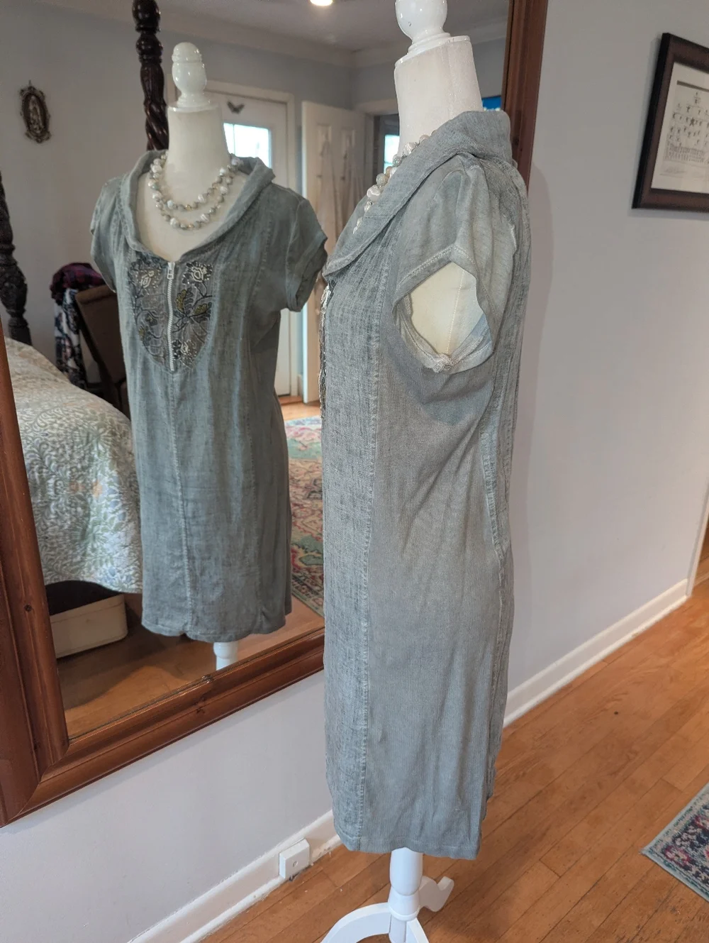 Cotton/Linen Angel Never Die Light Gray Embroidered Dress - Picture 3 of 7